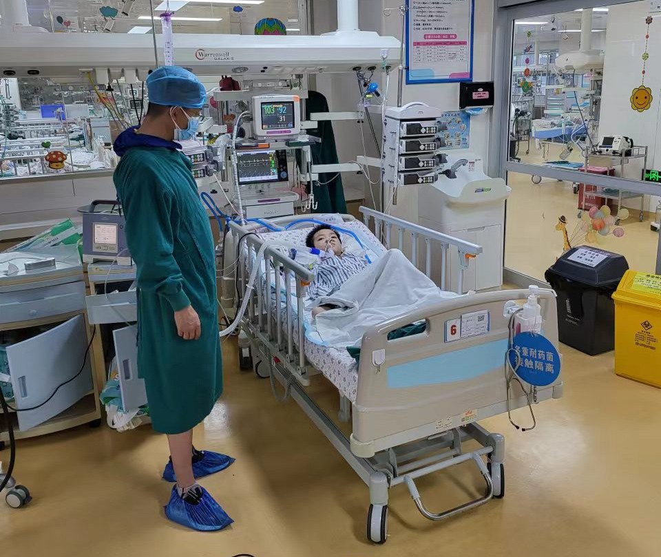 隆子县跨省救护车出租公司